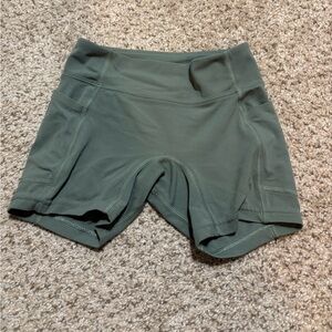 Patagonia Girls Pocket Bike Shorts Size 5-6 Hunter Green | outdoors | gorpcore